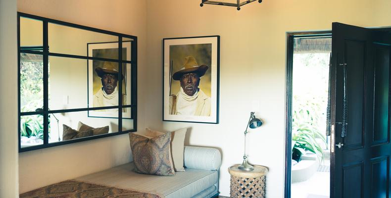 Pioneer Camp Luxury Suite - Entrance Room