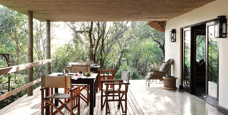 Londolozi Pioneer Camp - Breakfast balcony