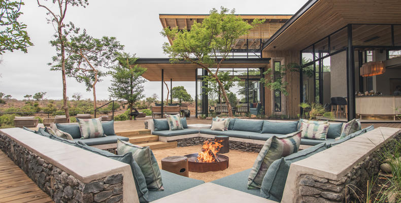 Lion Sands Ivory Lodge - Fire Deck