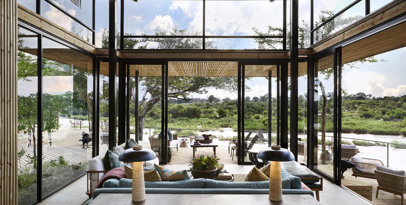 Lion Sands Ivory Lodge - Main Lounge
