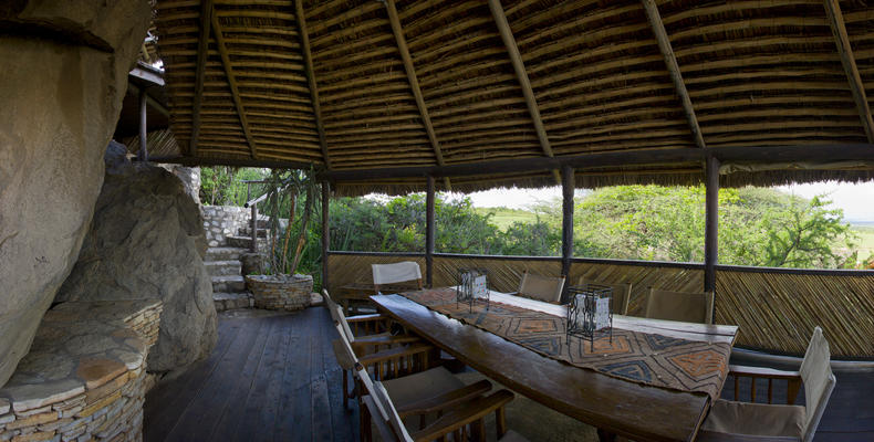 Upper Lounge