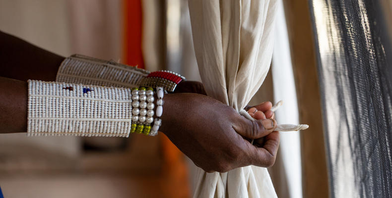 Maasai Mamas making the rooms 