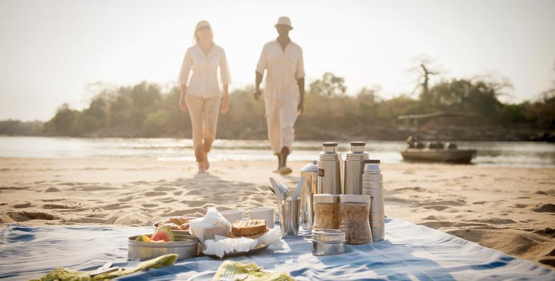 Breakfast on the sandbank