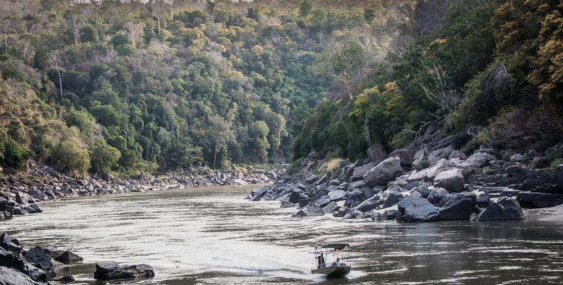Boat safari into the gorge