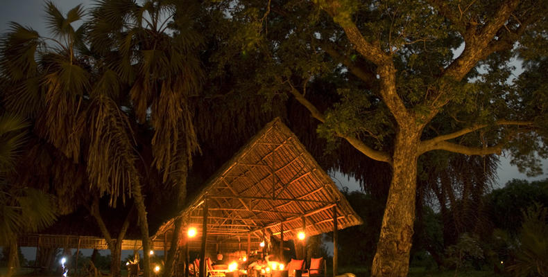 Lake Manze Dining and Lounge by night