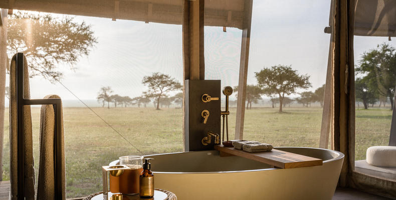 Singita Sabora Tented Camp - Bathtub in Suite
