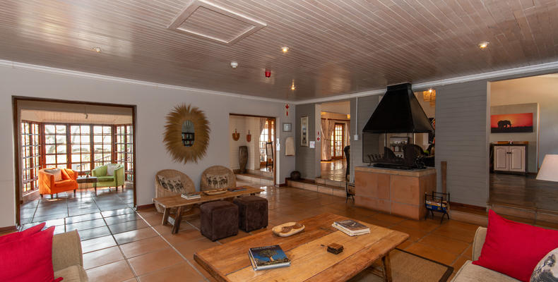Communal lounge/TV room