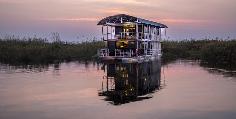 Namushasha River Villa 