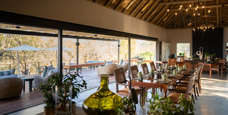 Main Area dining 