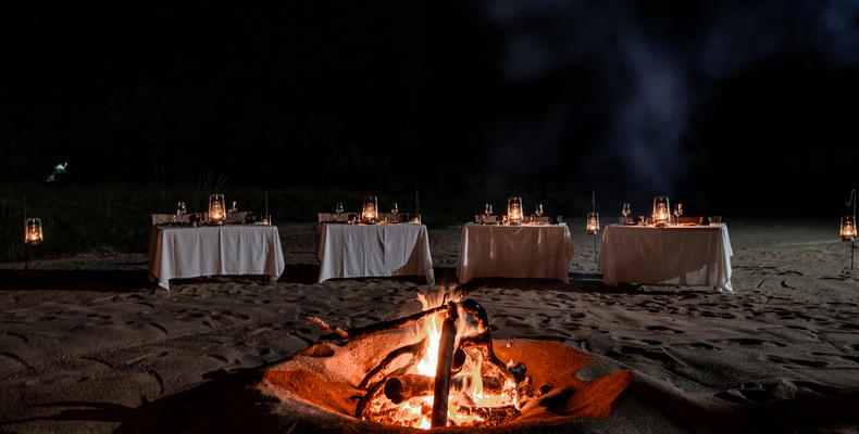 Riverbed dining