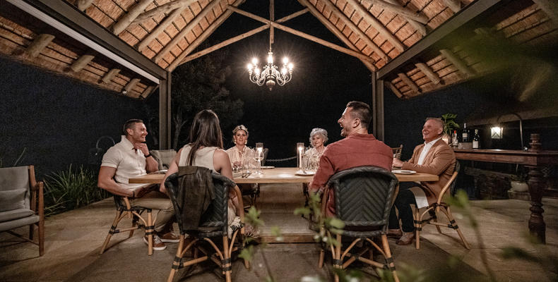 A 'la Carte Dining