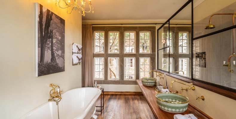 Finch Hatton Suite bathroom