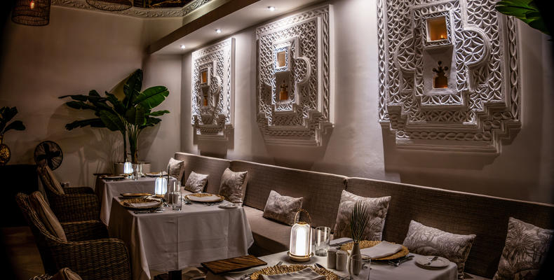 Breezes Dining