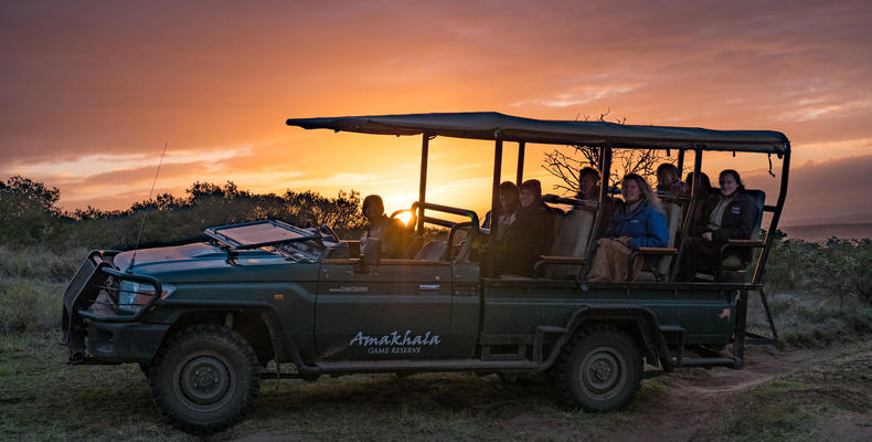 Leeuwenbosch Country Lodge - Game Drives 