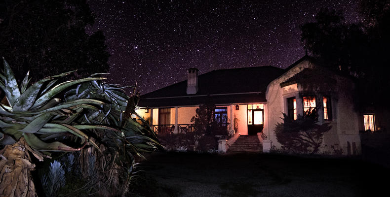 Leeuwenbosch Country Lodge - Evening Sky