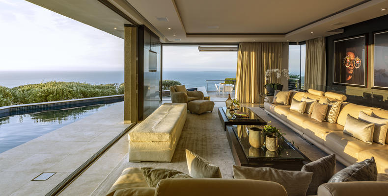 Main Entertainment lounge