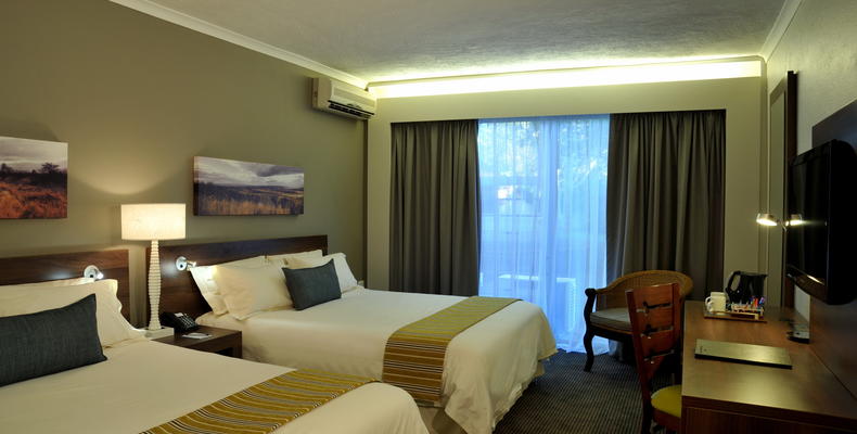 Family Room/Standard Double Room