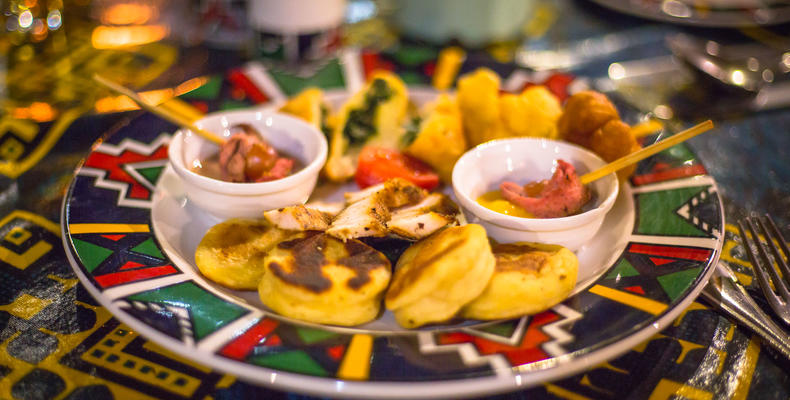 The Boma - Dinner & Drum Show: starter platter