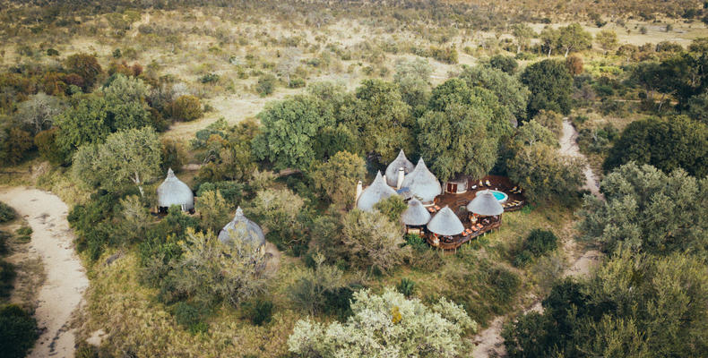 Hoyo Hoyo Safari Lodge - Arial View 3