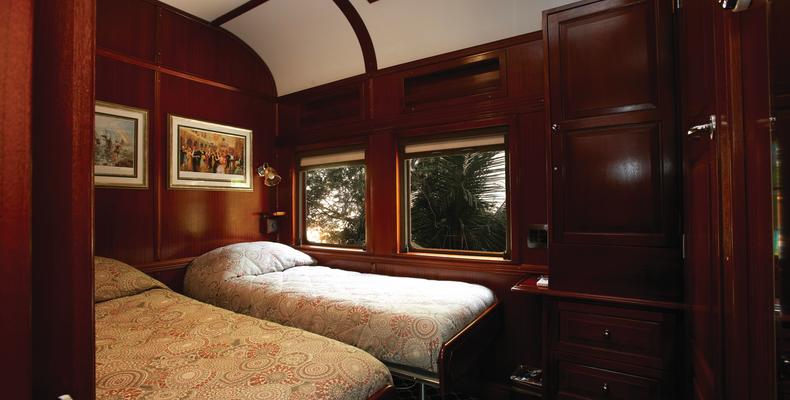 Pullman Gold twin