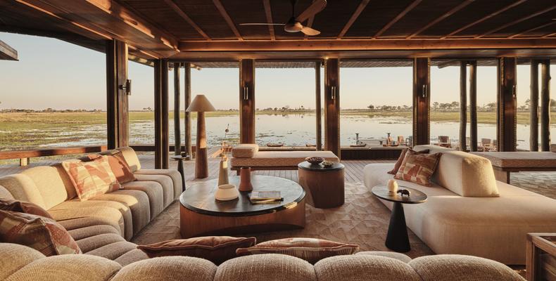 Baines' Lodge - Lounge