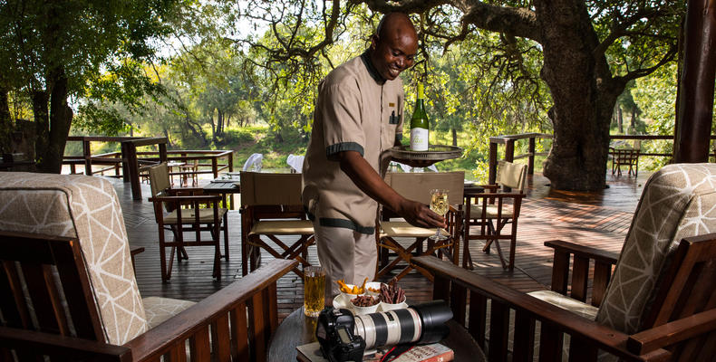 Hamiltons Tented Camp - Deck Dining