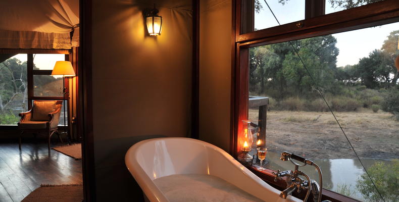 Hamiltons Tented Camp - Suite Bathroom 2