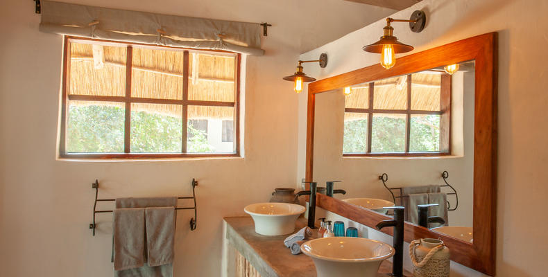 Kafunta River Lodge - Luxury Suite