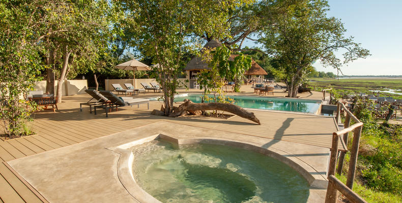 Kafunta River Lodge - Pool & Natural Hot Tub