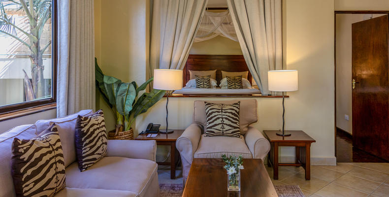 Suites Livingroom