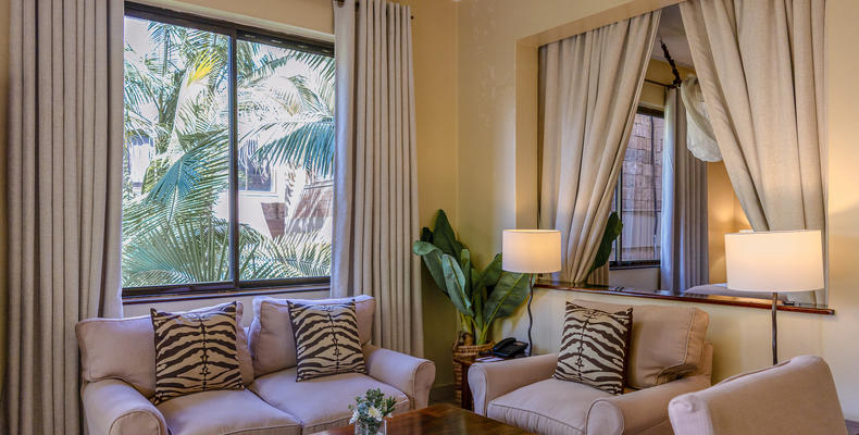 Suites Livingroom