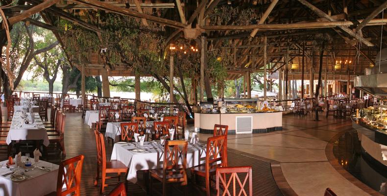 Restaurant Chobe Safari Lodge