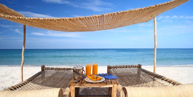 Deserted beaches at Ras Kutani