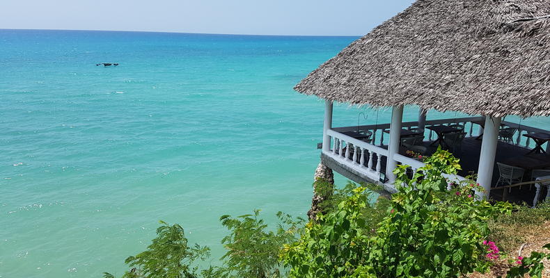 Chuini Zanzibar Beach Lodge | Ocean Breeze