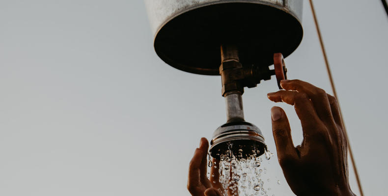 Etendeka Bucket Shower