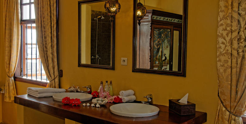 Signature Suite Arabica
