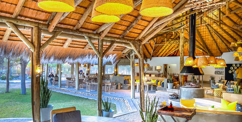 Mushara Bush Camp - Restaurant, Lapa, Veranda