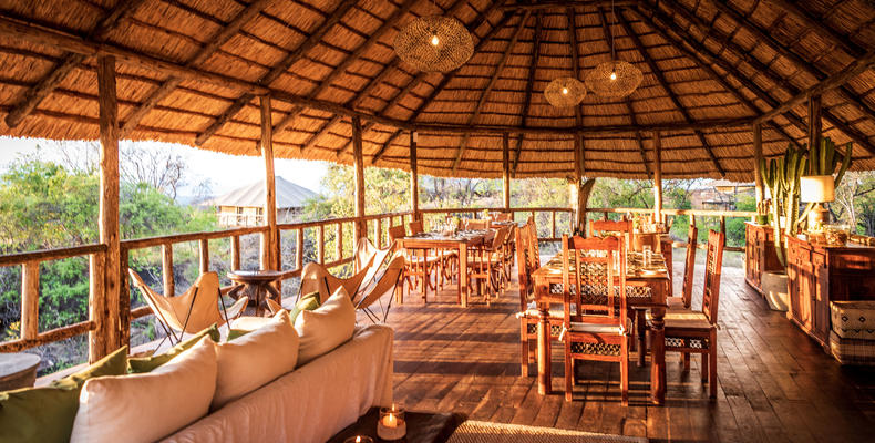 Lounge & Restaurant