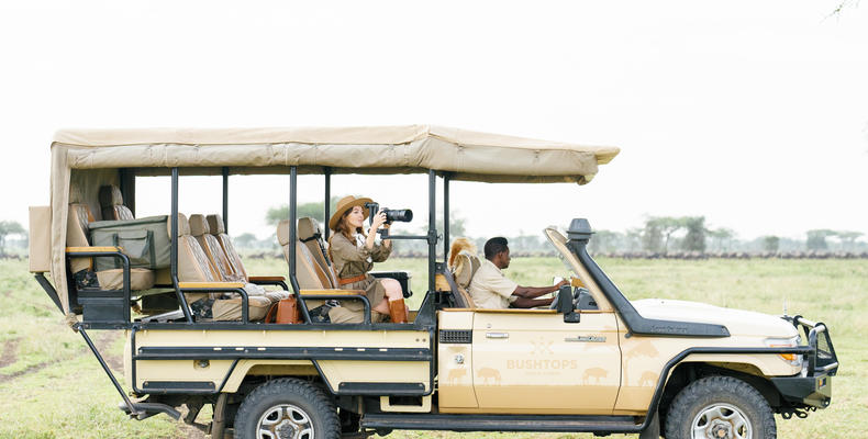 game drive vehicles equipped with gibals