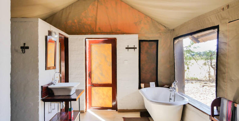 Deluxe Tent indoor Bathtub 
