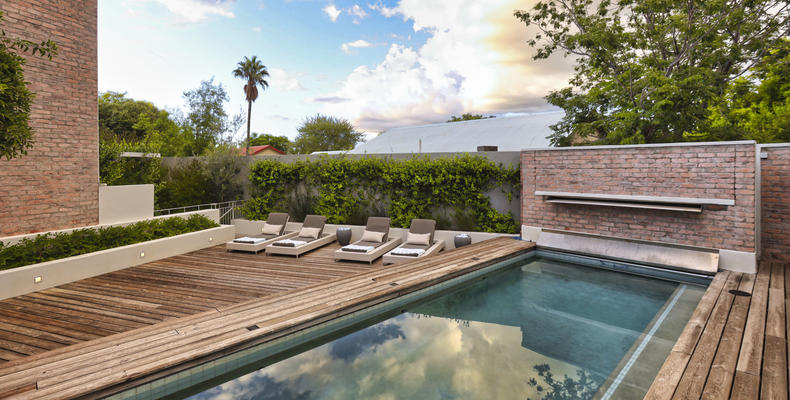 The Windhoek Luxury - Swimming Pool