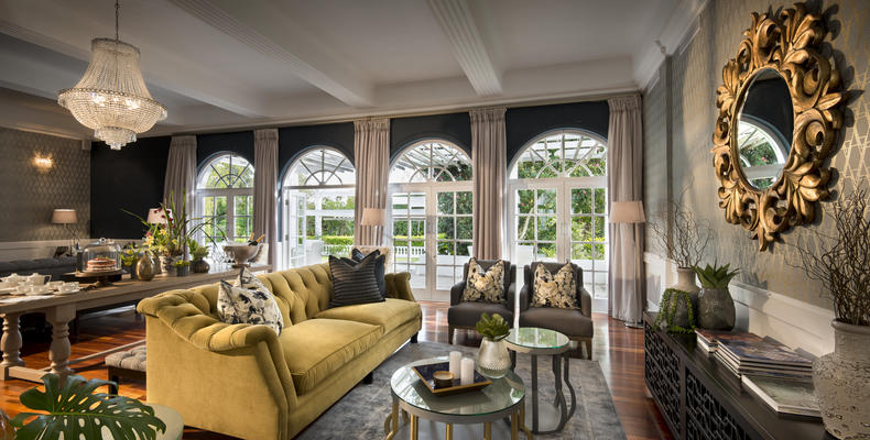 The Manor House - Lounge