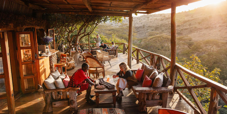 Bar & Deck