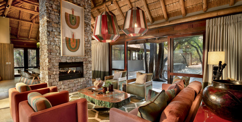 Morukuru River House - Living