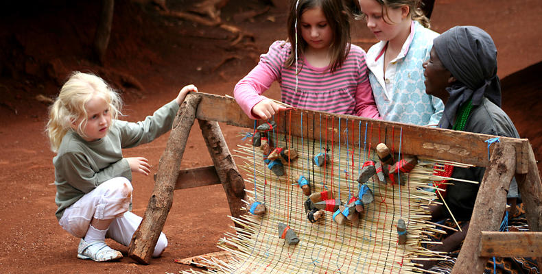 umSisi House and Cultural Activities