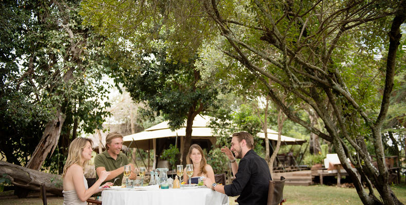 Lunch on the lawn 