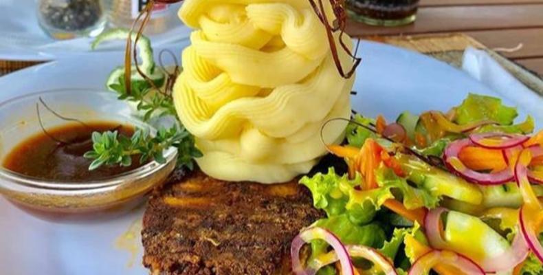 runako lodge delicious meals