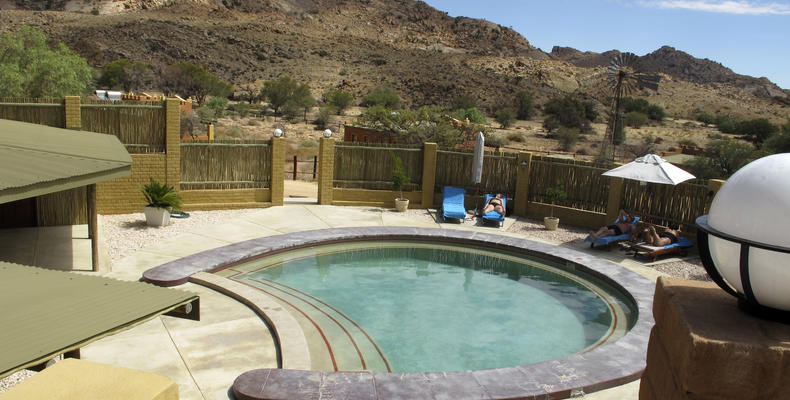 Desert Horse Inn 