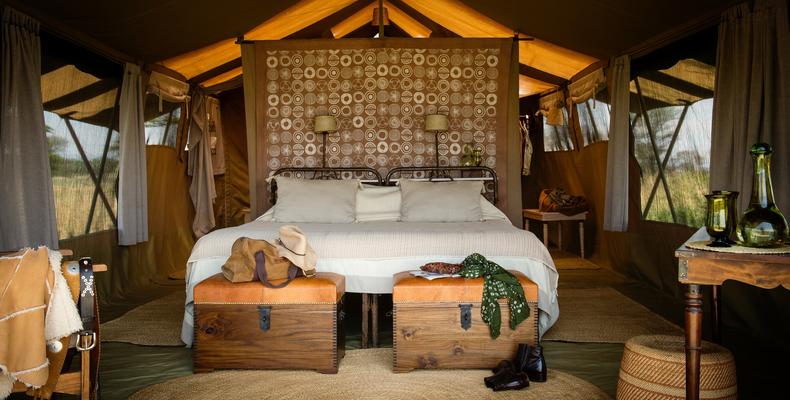 Safari tent