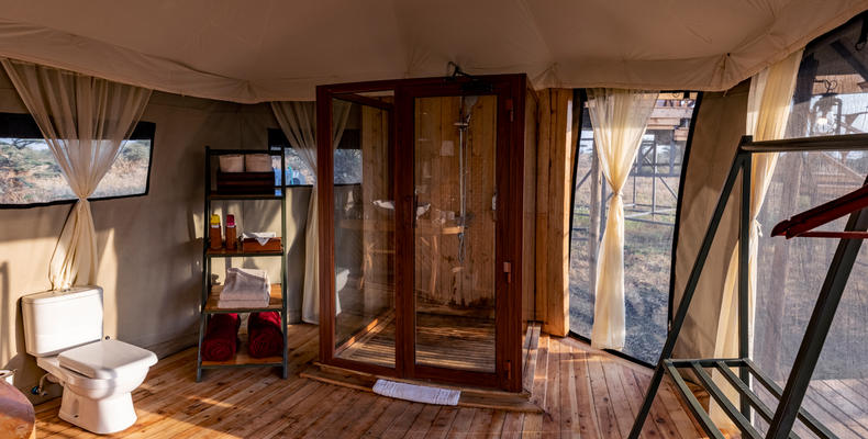 Olmara Camp - bathroom